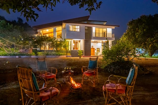 Valdivian Villa | 3-BHK with Verandah, Temple and Machan, 2