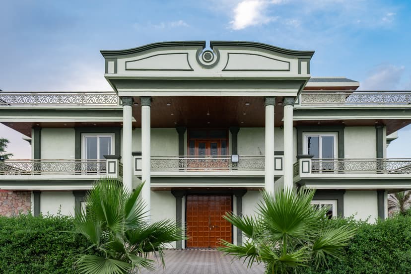 Gold Palm Granola | Elegant Room in a Serene Resort with Shared Pool, Dining, & Garden | Near Popular Tourist Attractions