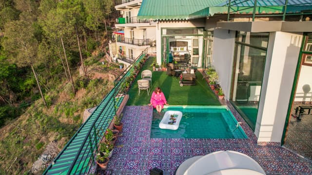 Dilli House | 3-BHK Rooftop Villa with Private Plunge Pool, Jacuzzi, and Gym, 2