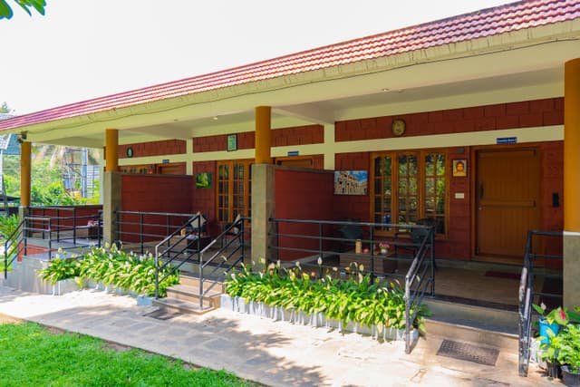 Avocado Cottages Executive Room | Pet-friendly Stay With Private Patio & Common Garden Amid Avocado & Coffee Estate Plantation, 2
