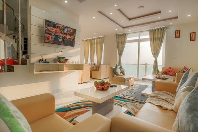 The Ridgeview Retreat Arabella | Pet-friendly Hillside Room with Private Balcony & Bathtub, Common Recreation Zone, Lounge & Restro | Close to Naldehra , 2
