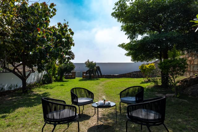 Godan Terra Nook | 1-Room Suite With Private Balcony In an Expansive Estate, 4