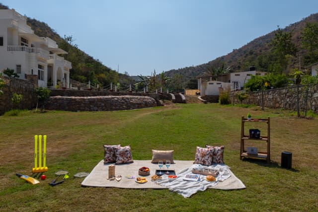 Mandovar Mountain Valley Retreat | 1-Pet-friendly Suite In a Private Estate with Shared Pool, Garden, Restaurant & Hill Views , 4