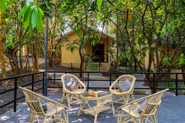 Timber Premium Suite | Pet-friendly Bamboo Cottage with Pvt Verandah, Lounge & Shared Outdoor seating & Restaurant, 3
