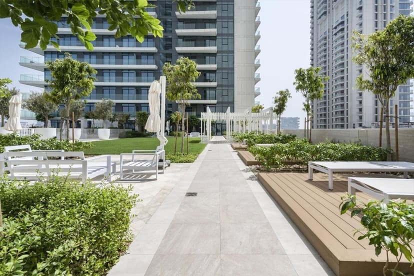 2BR | Full Panoramic Sea View and Beach Access