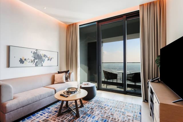 Stunning 1BR with Marina View And Beach Access, 2