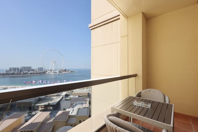Upgraded 1B with Beach Access and Ain Dubai Views, 5