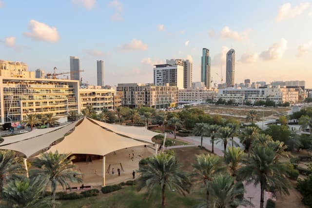 Modern 1BR Oasis with Stunning Terrace, JVC, 4