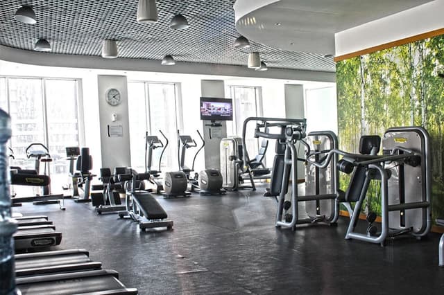 Spacious 2 BR in Dubai Marina with Balcony, 5