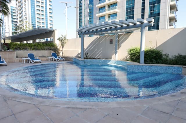 Convenient Loft Type 1B, Dubai Sports City, 3