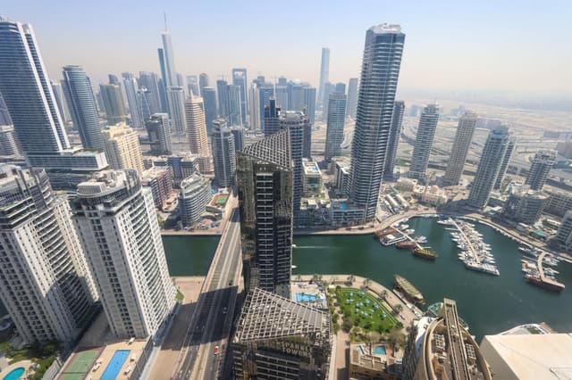 High Floor 2B Marina View | Walk to Beach, 3