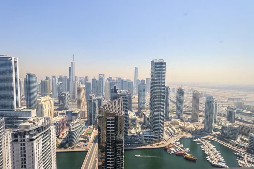 High Floor 2B Marina View | Walk to Beach