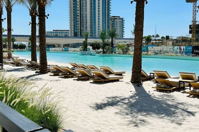 Cozy 2BR | Walk to Creek Marina & Beach, 4
