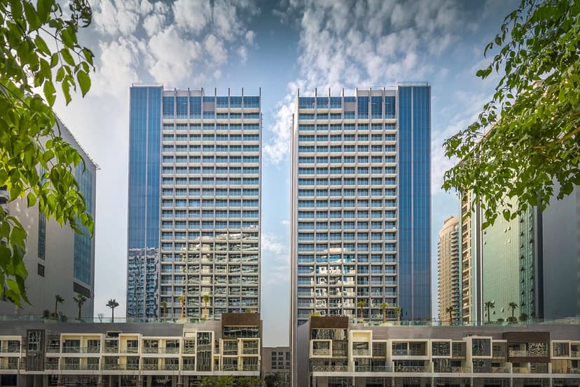 Modern Studio Near Dubai Mall, Walk to Dubai Canal
