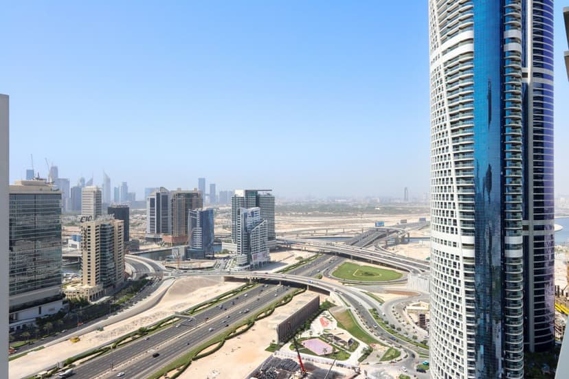 Chic 1B in Nobles | City Views & Prime Location