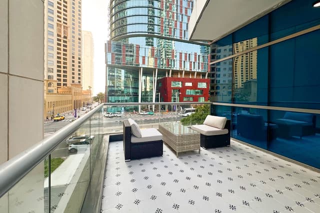 Upgraded Apt | Walk to JBR Beach | Spacious Balcony, 4