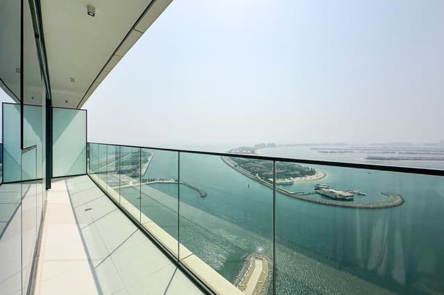 Beachfront Luxury 2B with Sea and Palm View, 4