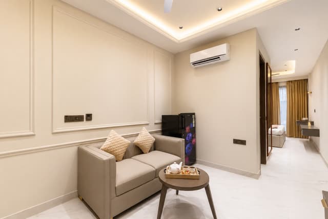 Luxora Imperial  |1-BHK with Restro, Lift, Gym & Conference Room | 1 km from Millennium City Centre /HUDA, 3