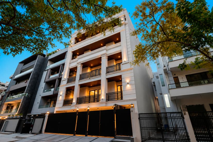 Luxora Imperial  |1-BHK with Restro, Lift, Gym & Conference Room | 1 km from Millennium City Centre /HUDA