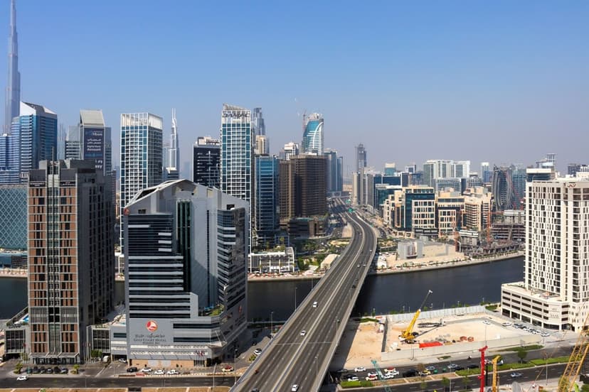 1BR Paragon Tower | Burj Khalifa & Canal Views