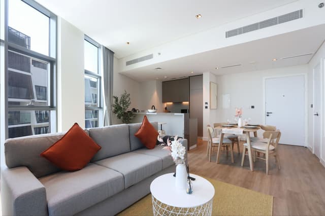 Chic 1B by Dubai Canal | Marasi Drive with Pool, Gym, 2