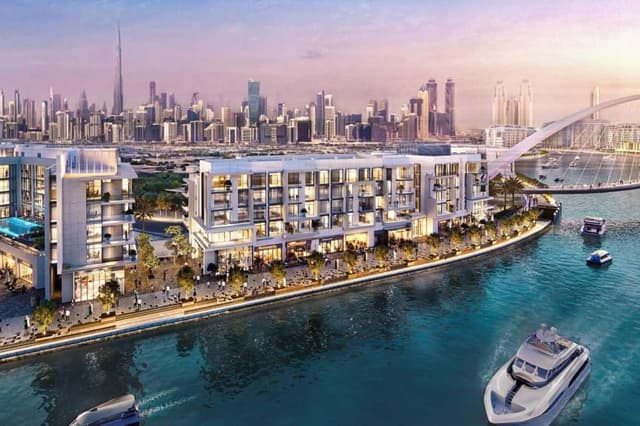 Serene 1BR | Canalfront Living in Al Wasl, 4