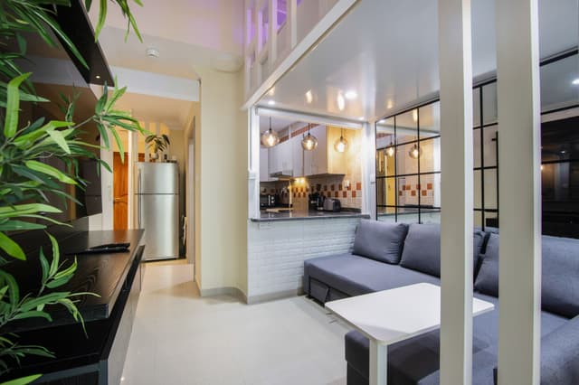 Modern Loft 1BR Next to Metro & Marina Walk, 2