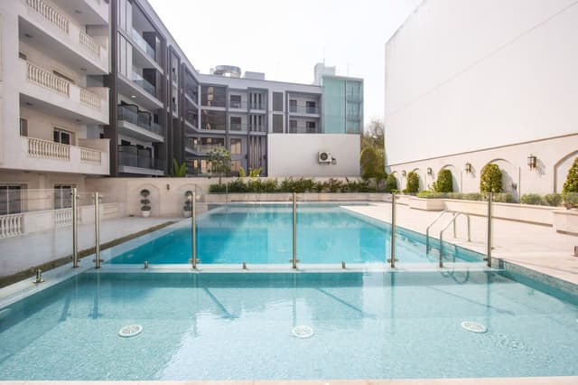 Bright 2BR in JVC Pool, Gym & Modern Comfort, 3