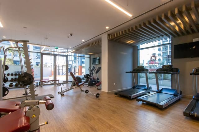 Stylish 1BR Near Dubai Hills Mall and Park, 5