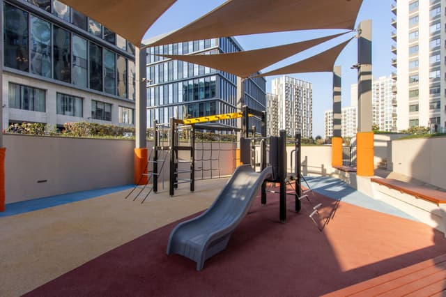 Stylish 1BR Near Dubai Hills Mall and Park, 4