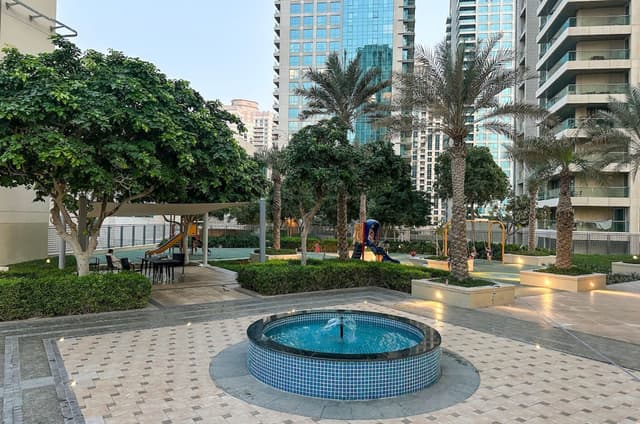 Stylish 1BR Retreat with Pool & Stunning City View, 4