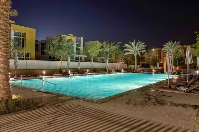3BR Townhouse Rooftop Terrace Just Cavalli, 3