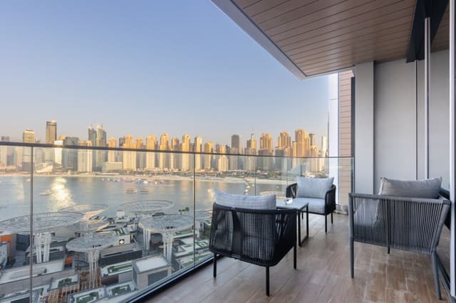 Luxury 2BR with Sea, Ain Dubai & Skyline Views, 3