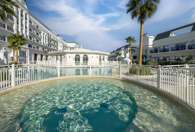 Chic Studio with Pool & Jacuzzi | Arjan Dubai, 3