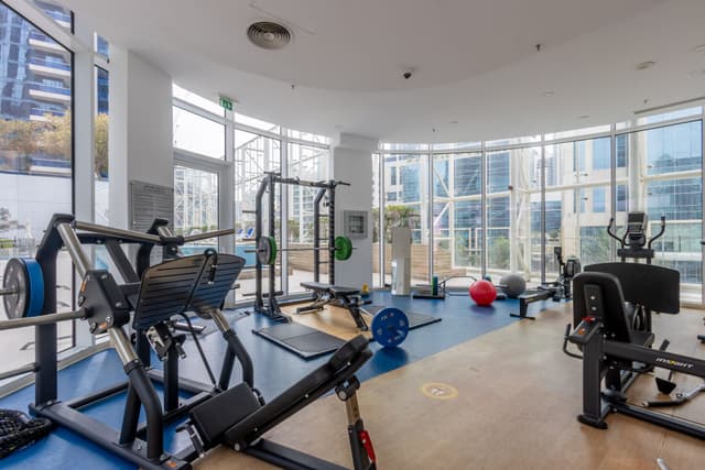 1B by Marasi Drive Close to Downtown Attraction, 4