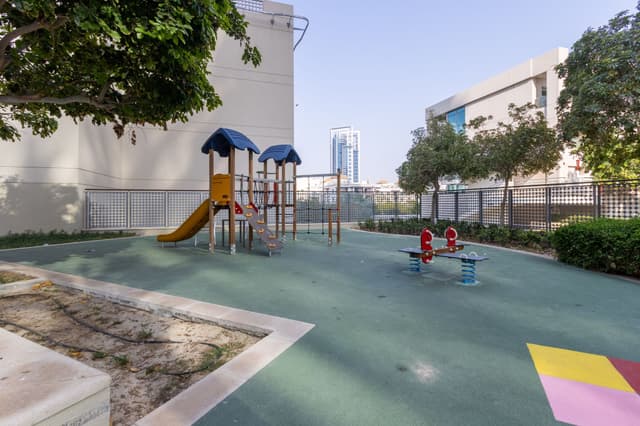 Chic High-Floor 1BR in The Greens | Skyline Views, 5