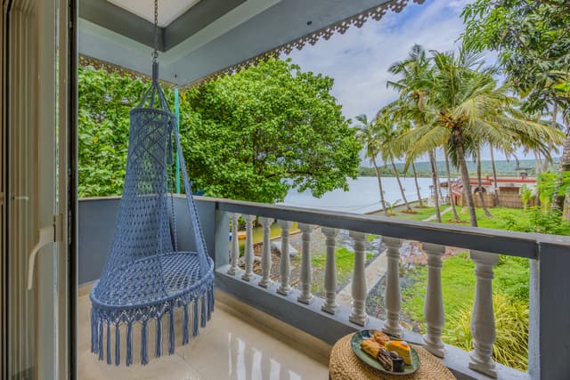 Peace & Calm | Room with River-View Balconies, Terrace , Garden & Alfresco Dining, 4