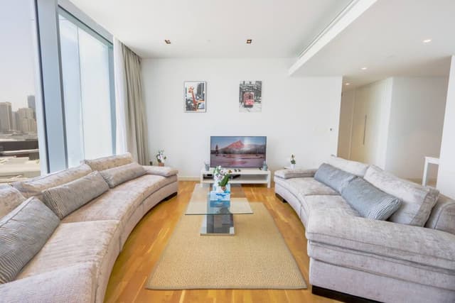 Prime 3BR + 1 Suite with Full Ain Dubai View, 5