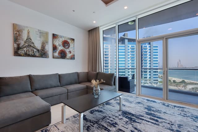 Oceanic - 1BR - Sea View & Beach Access, 2