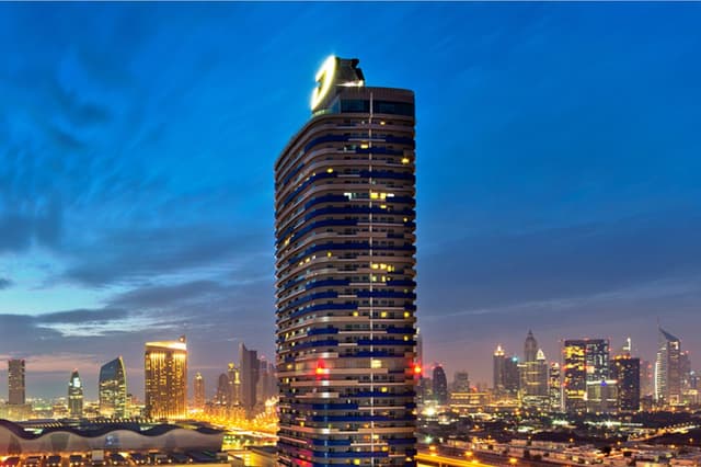 2BR in Downtown, Next to Dubai Mall, 4