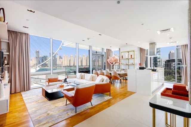 Alluring 3BR+1 with Sea & Ain Dubai View, 5