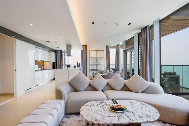 Bluewaters 3BR + Maids, with Sea View, 2