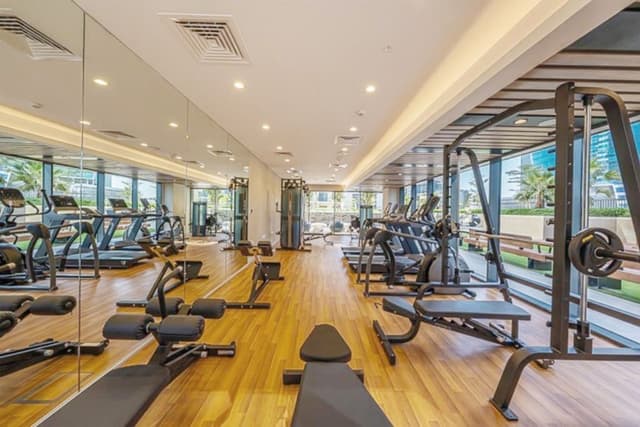 Canalfront Gem 1BR in Zada Tower, 4
