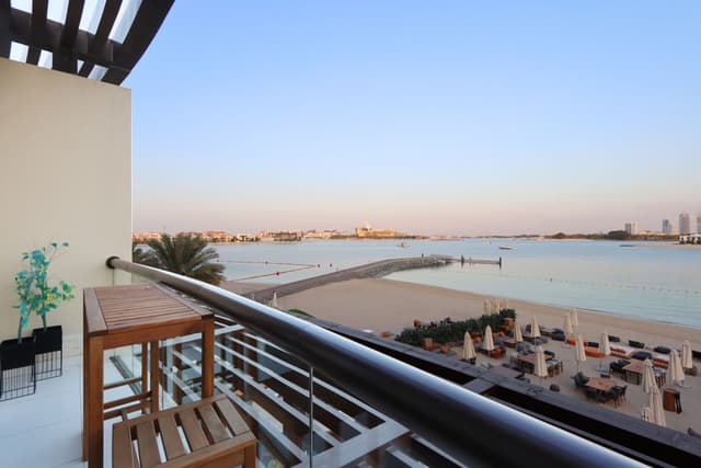 Seaside Studio in Palm Jumeirah, Beach Access, 4
