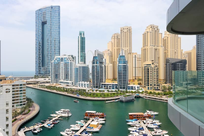 Studio in Dubai Marina with Scenic Views