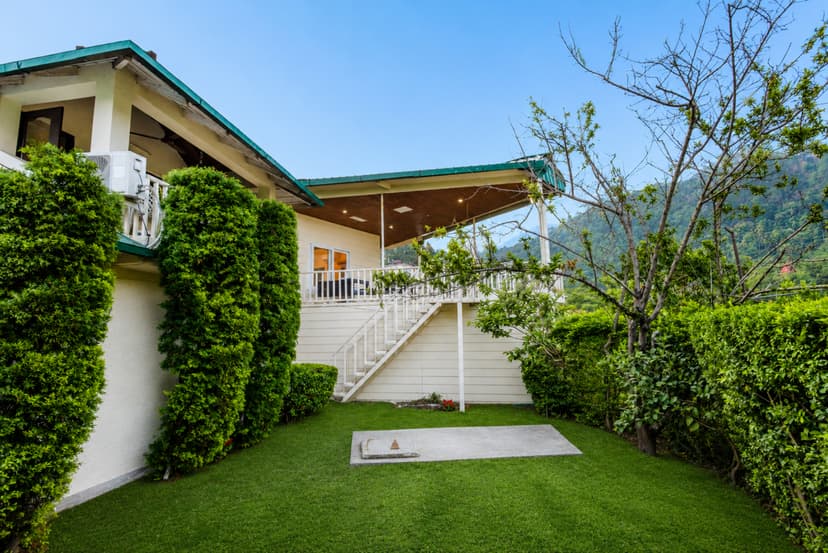 Karinya Villas Fern| Scenic Hill View 1-BHK Villa With Sit Out ,  Shared Gazebo and Garden