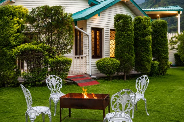 Karinya Villas Frond | Scenic Hill View 3-BHK Villa With Shared Gazebo and Garden, 3
