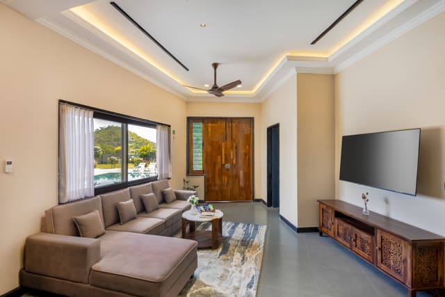 The Shyam Estate | 8-BHK Villa with Private Pool, Kids' Pool, Landscaped Lawns & Aravalli Hill-View Balconies, 4