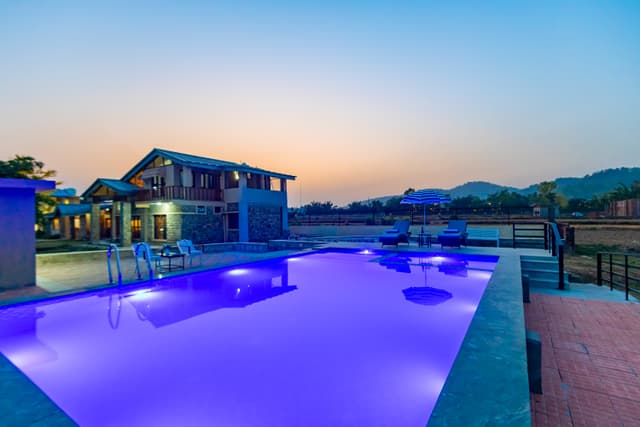 Dhela Jungle Retreat Pebble | Pet- Friendly Suite in a Mini Resort with Shared Pool Near Jhirna Safari Zone , 3