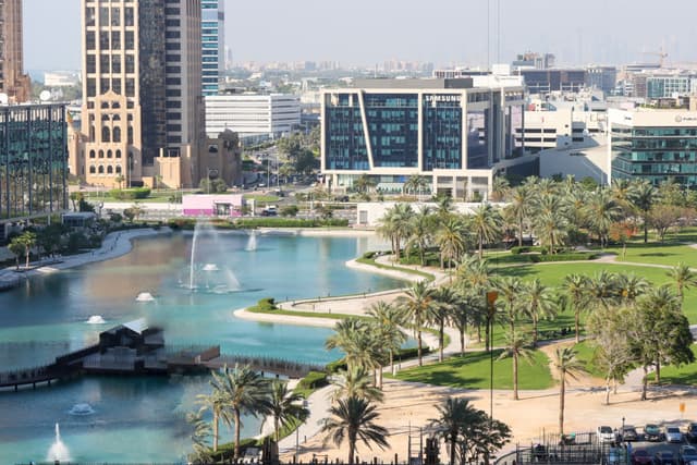 2BR City Central Suite in Marina Arcade, 5